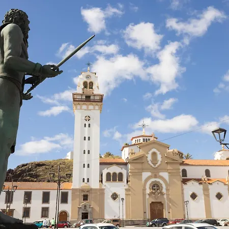 Live Serviola With Balcony Daire *